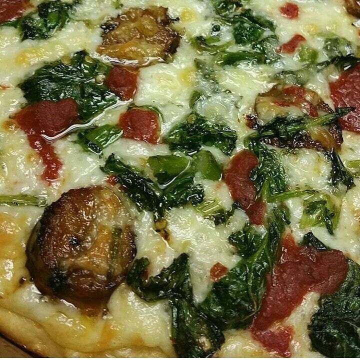 Florida Style Pizza | restaurant | 2052 S Beechwood St, Philadelphia, PA 19145, USA | 2157557946 OR +1 215-755-7946