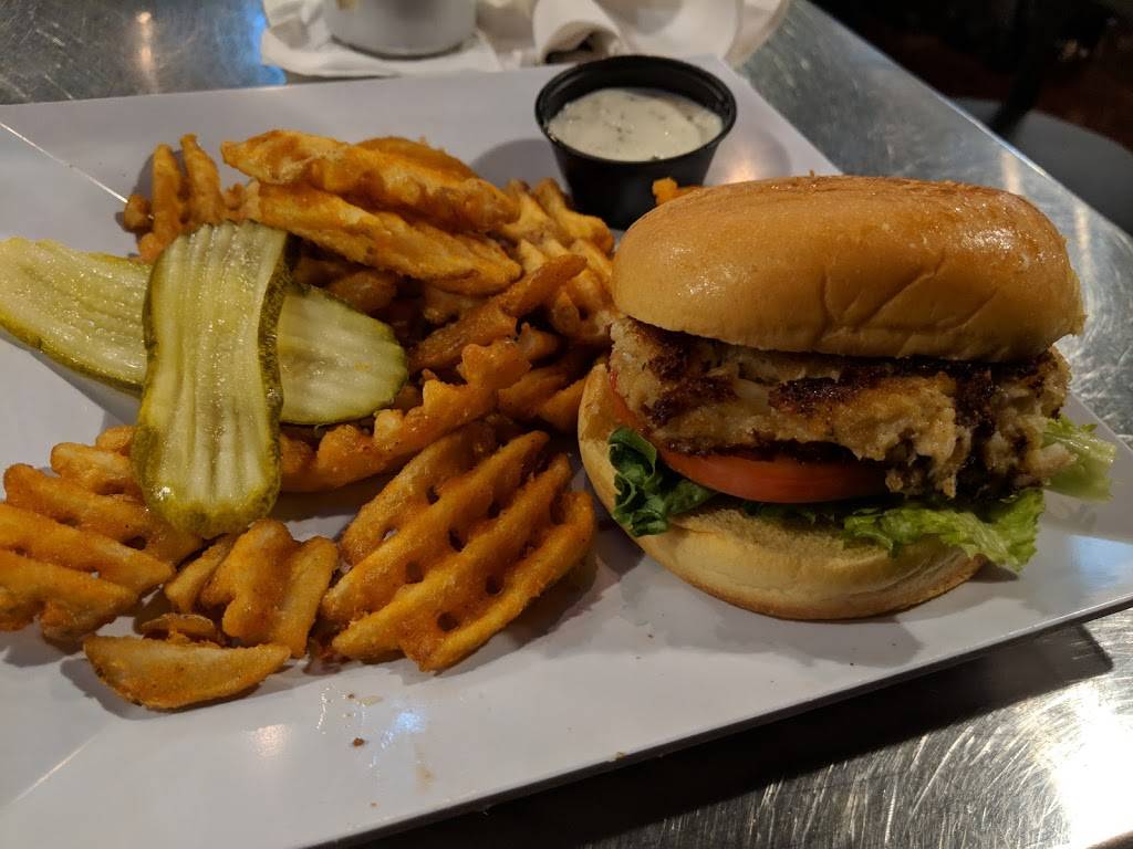 Phillips Seafood | restaurant | 5501 Josh Birmingham Pkwy, Charlotte, NC 28208, USA | 7043594663 OR +1 704-359-4663