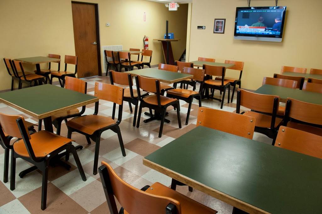 Lees Hoagie House | meal delivery | 7328 Castor Ave, Philadelphia, PA 19152, USA | 2157428111 OR +1 215-742-8111