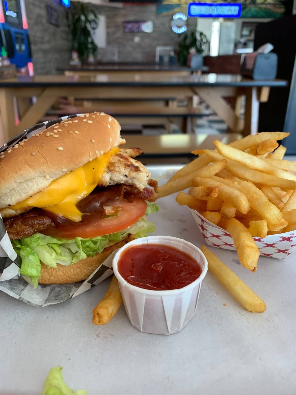 Deja Vu | restaurant | 966 Embarcadero del Mar, Isla Vista, CA 93117, USA | 8059688888 OR +1 805-968-8888