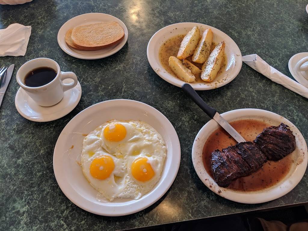 Louiss Family Restaurant | restaurant | 1001 W Jefferson St, Joliet, IL 60435, USA | 8157226660 OR +1 815-722-6660