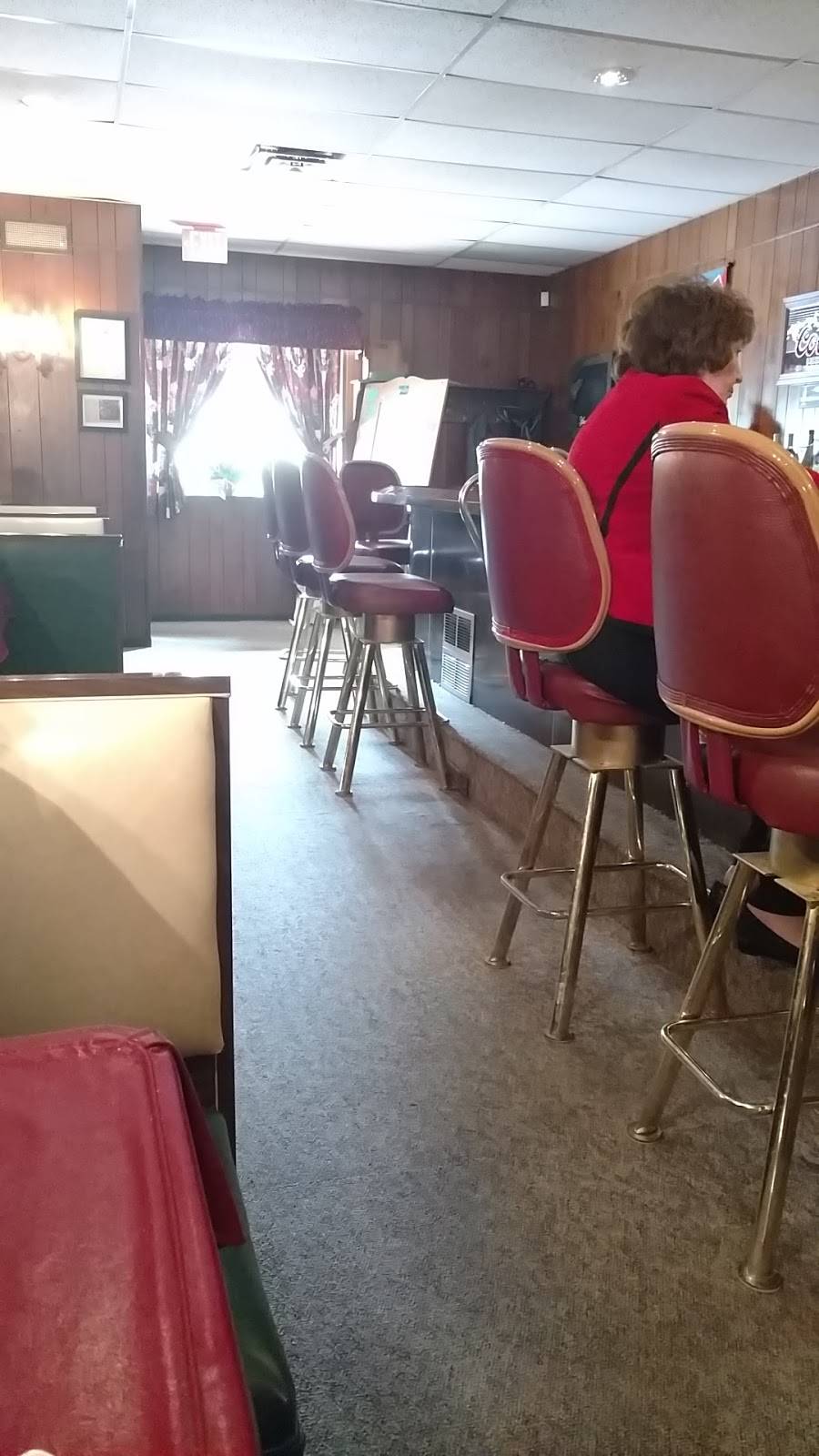 De Rienzos Italian Foods | restaurant | 387 S Broadway Ave, Salem, OH 44460, USA | 3303379812 OR +1 330-337-9812