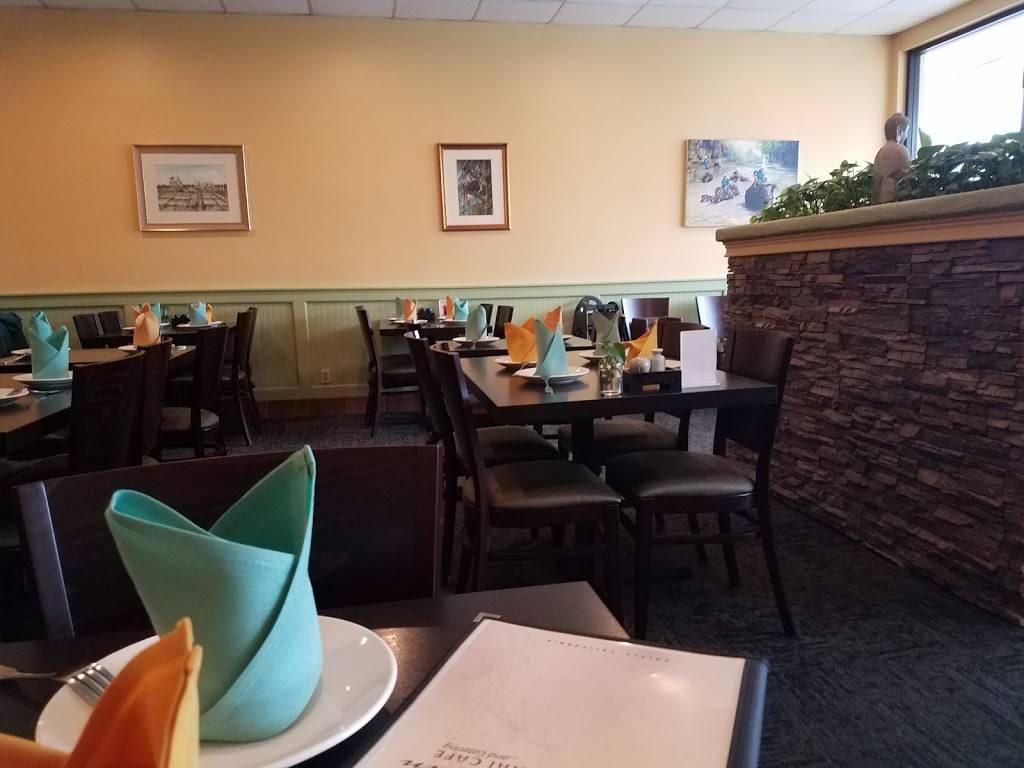 Meun Fan thai cafe | restaurant | 5664 Calle Real, Goleta, CA 93117, USA | 8056810588 OR +1 805-681-0588