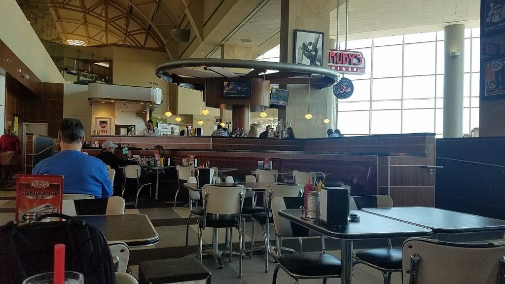 Rubys Diner | restaurant | 18601 Airport Way, Santa Ana, CA 92707, USA | 9492526125 OR +1 949-252-6125