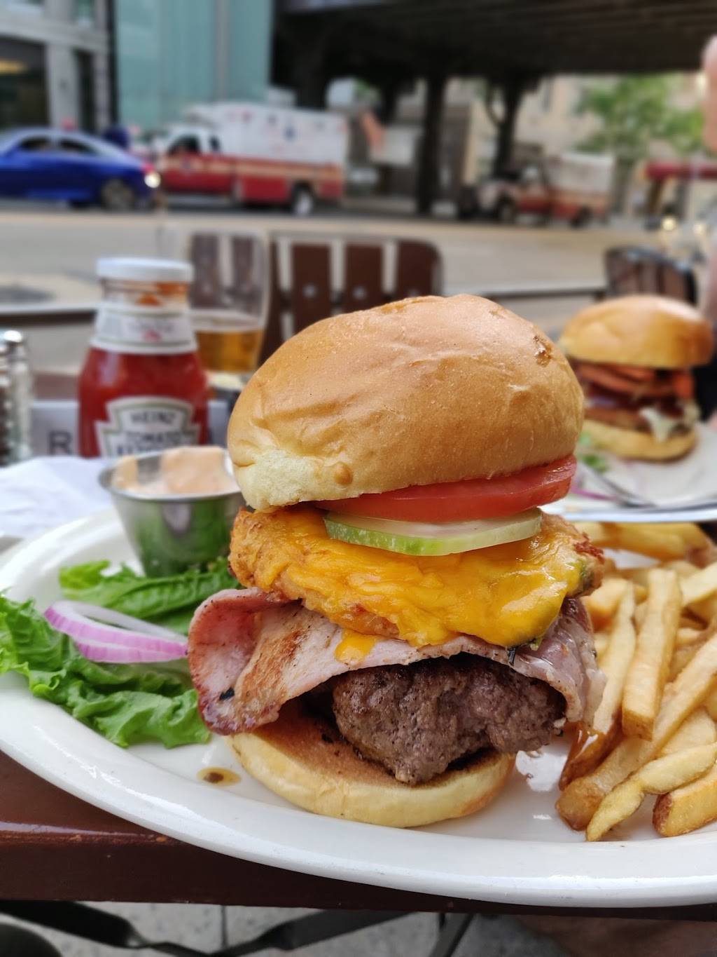 The Half King | restaurant | 505 W 23rd St A, New York, NY 10011, USA | 2124624300 OR +1 212-462-4300