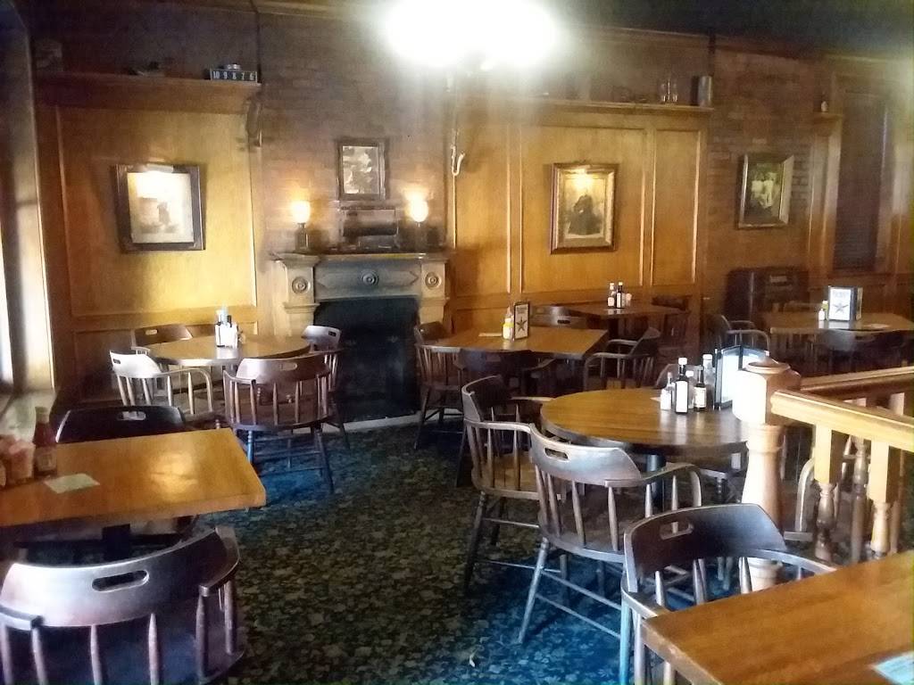 Tuckers Place | restaurant | 2117 S 12th St, St. Louis, MO 63104, USA | 3147725977 OR +1 314-772-5977