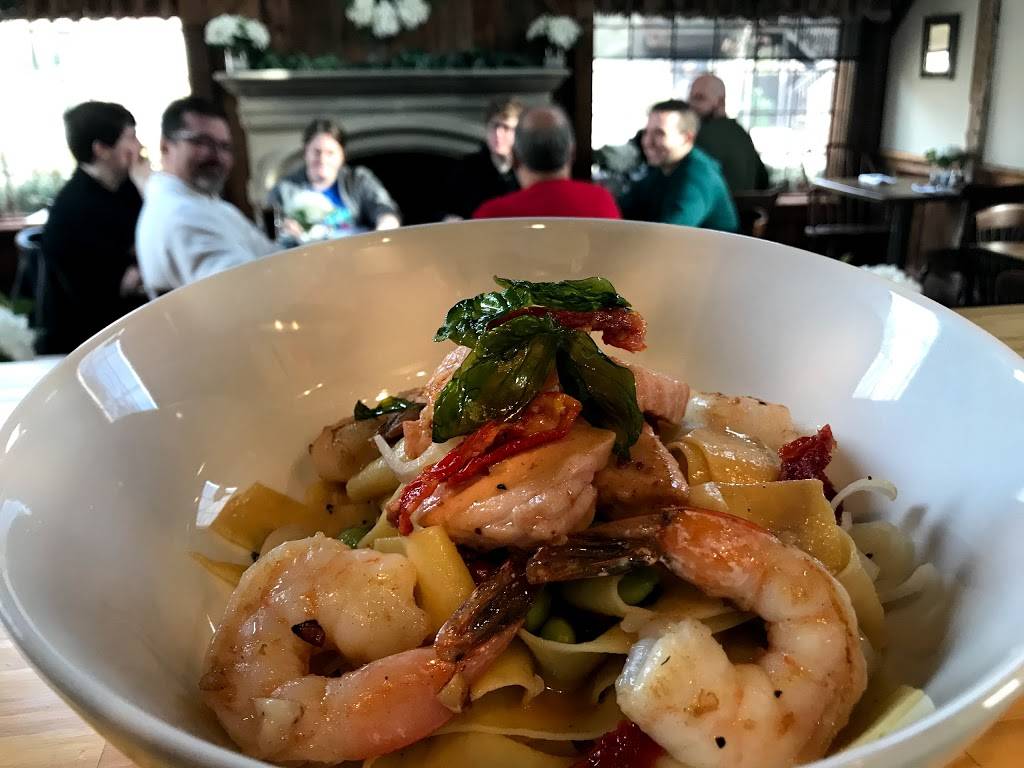 Comfort at the Back Porch | restaurant | 4000 W Skippack Pike, Skippack, PA 19474, USA | 4849918660 OR +1 484-991-8660