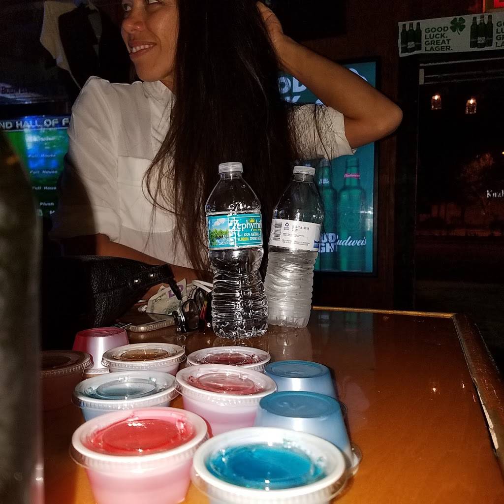 Dons Irish Pub | restaurant | 3719, 3007 6th St S, St. Petersburg, FL 33705, USA | 7272019747 OR +1 727-201-9747