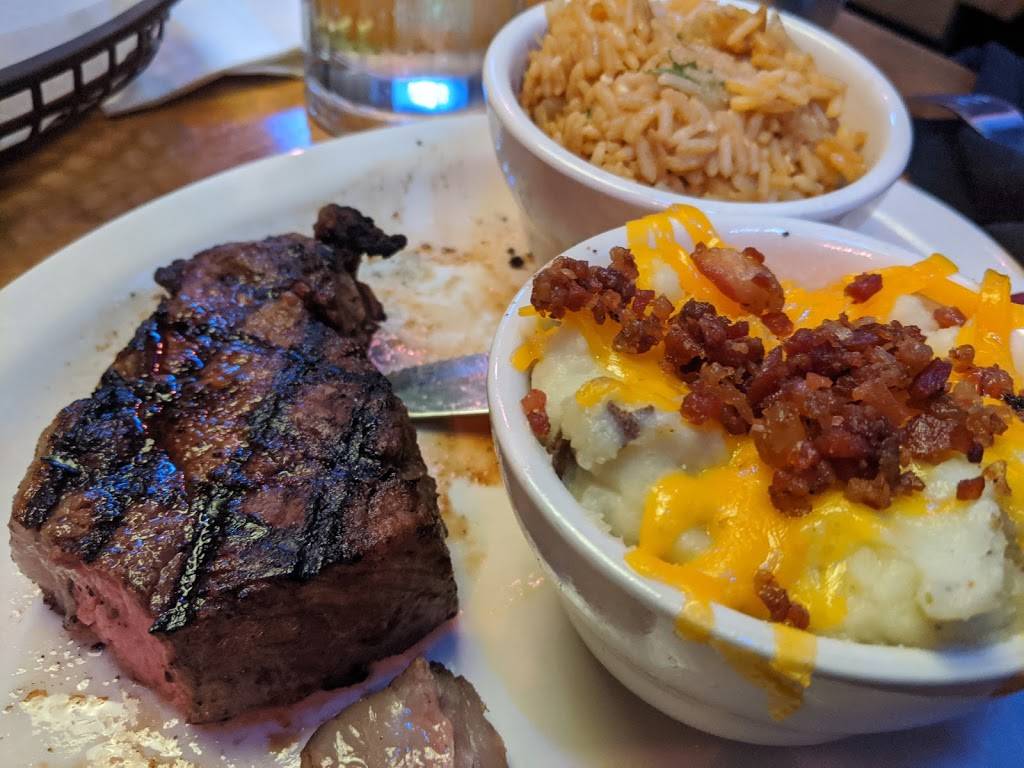 Texas Roadhouse | restaurant | 1813 S Caraway Rd, Jonesboro, AR 72401, USA | 8703930262 OR +1 870-393-0262