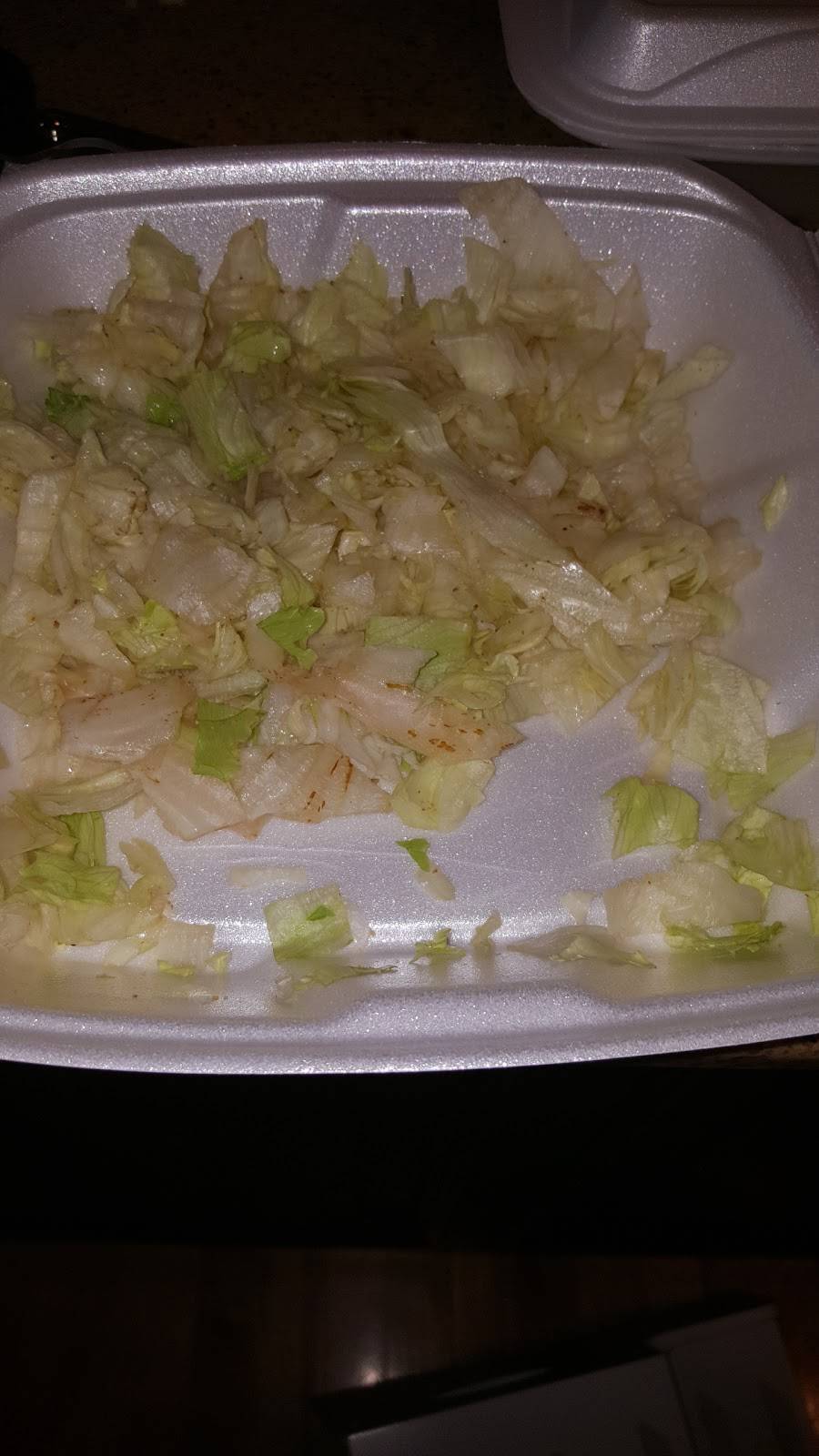 Carbones Pizzeria | restaurant | 960 Mahtomedi Ave, Mahtomedi, MN 55115, USA | 6514265222 OR +1 651-426-5222