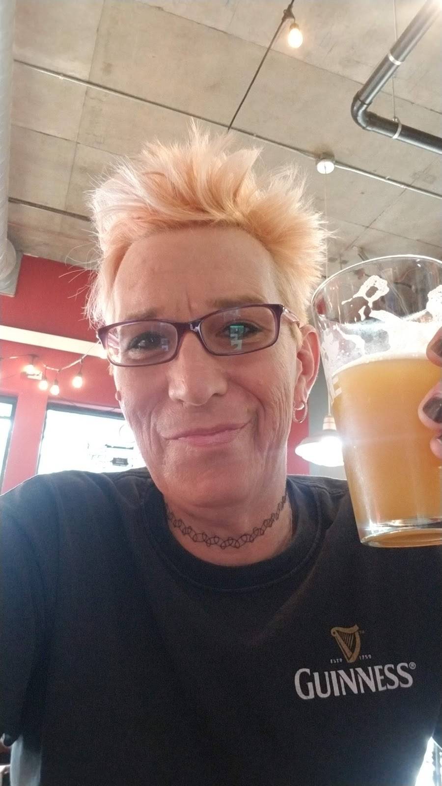 The Beer Store | restaurant | SE Main St, Milwaukie, OR 97222, USA | 5033037940 OR +1 503-303-7940