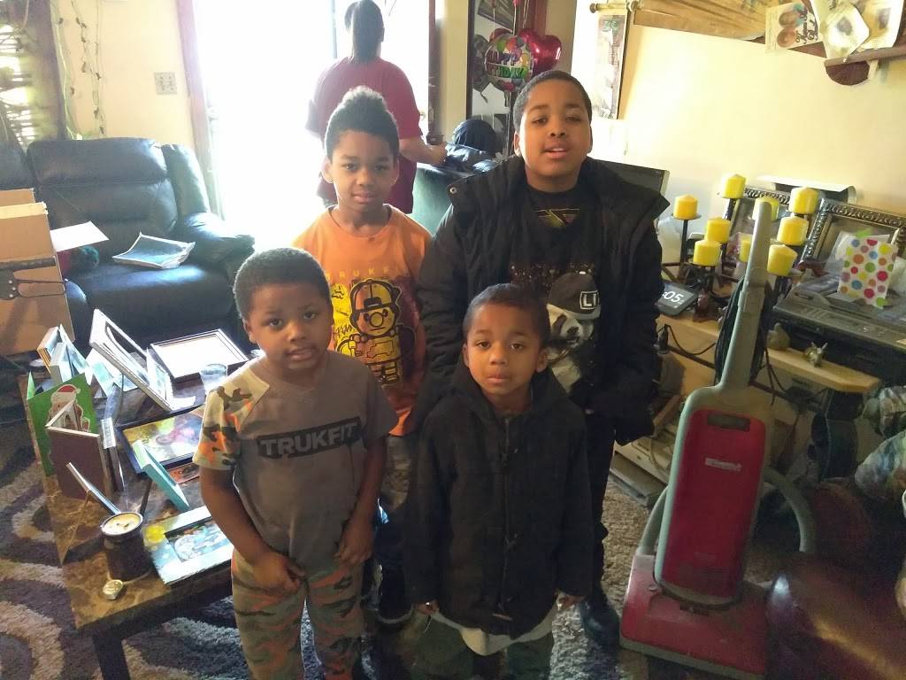 Little Millys Oven Fresh Pizza | restaurant | 2608 South Ave, Youngstown, OH 44502, USA | 3307882330 OR +1 330-788-2330