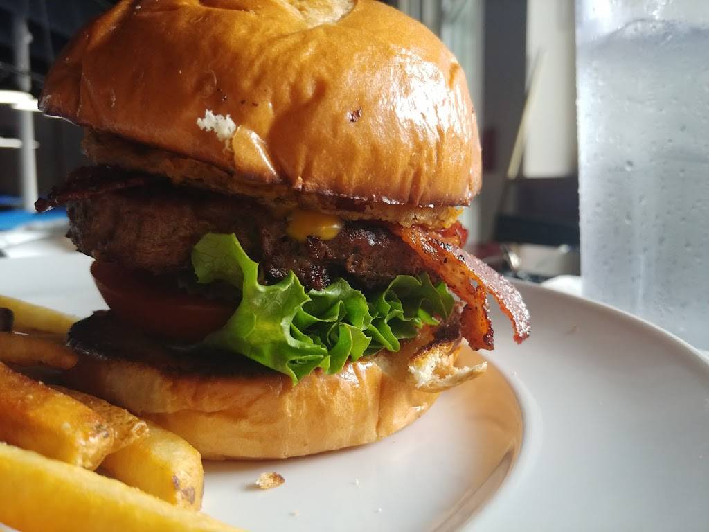 Mazzys Sports Tavern (Milton) | restaurant | 13695 Highway 9 N, Suite 106, Milton, GA 30004, USA | 6785795598 OR +1 678-579-5598