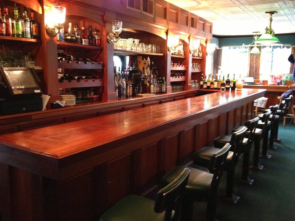 Traditions | restaurant | 162 Main St, Saco, ME 04072, USA | 2072826661 OR +1 207-282-6661