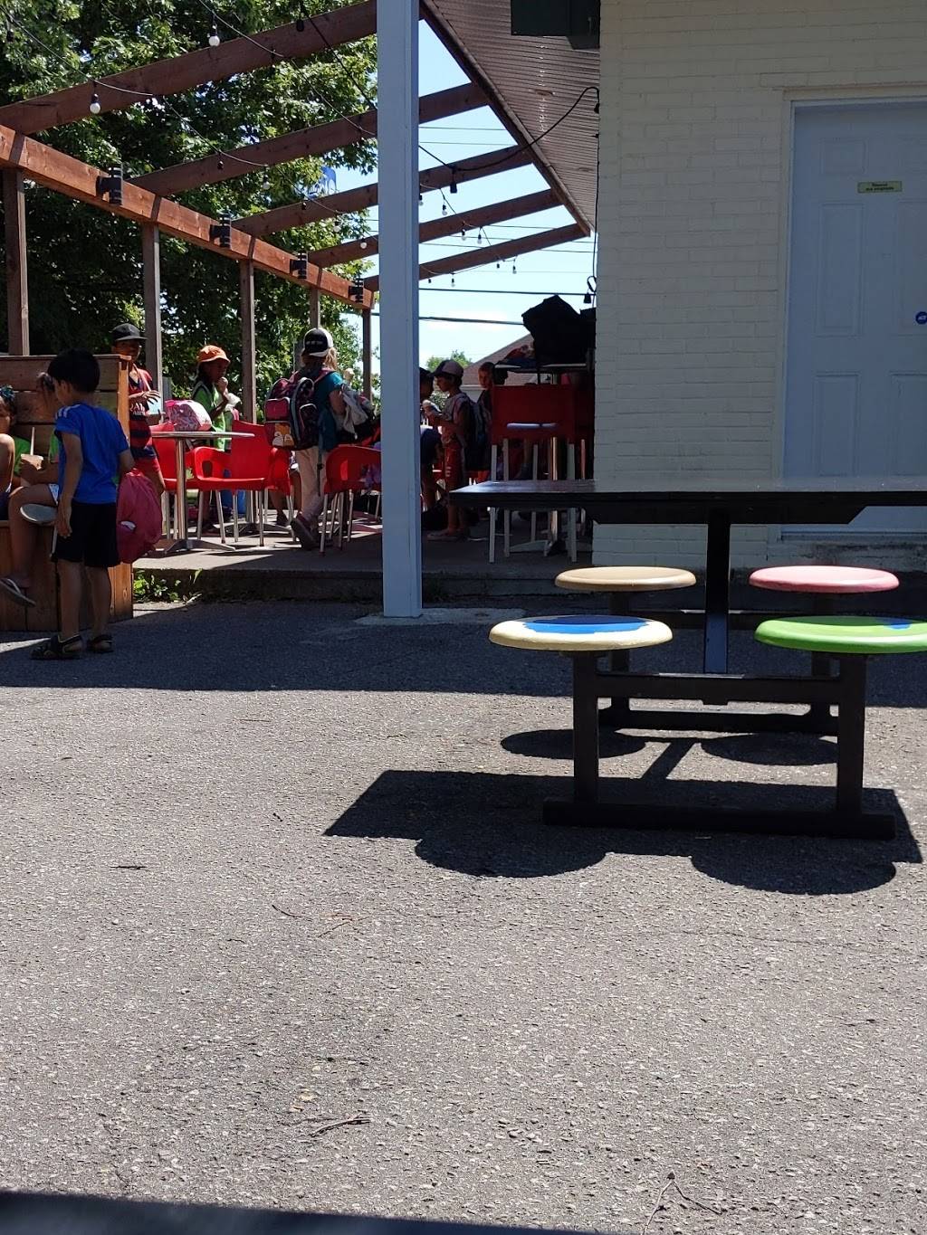 Twist et Creme | restaurant | 11897 Boul Gouin O, Pierrefonds, QC H8Z 1V7, Canada | 5145423132 OR +1 514-542-3132