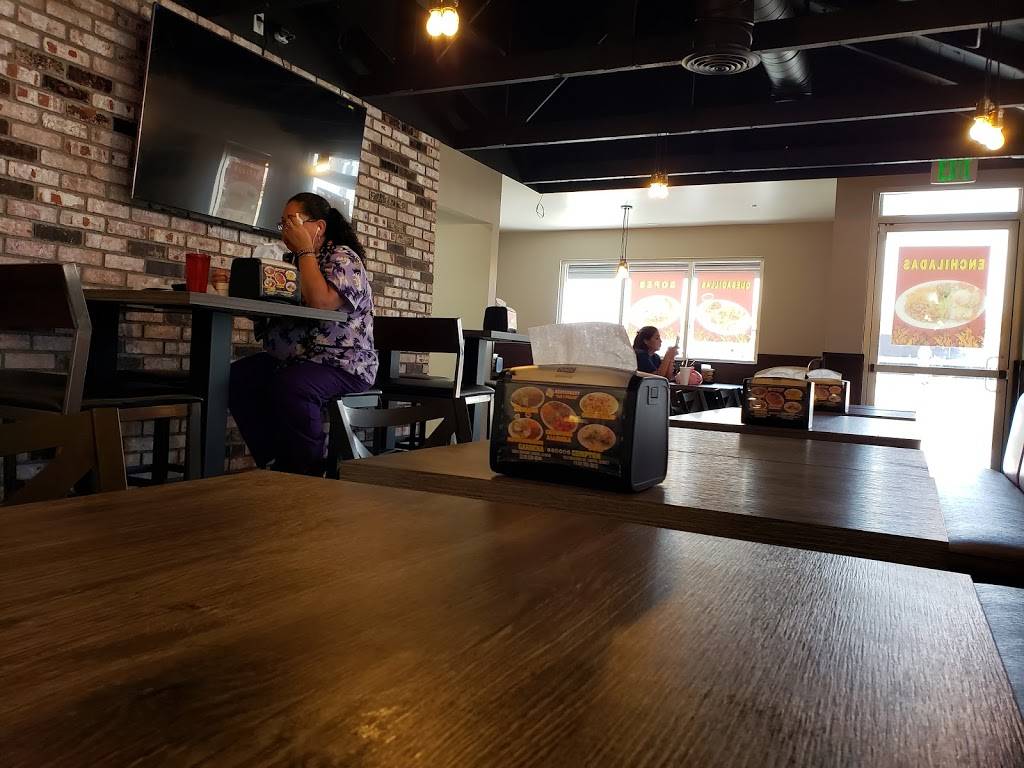 Los Tres Pollos #3 | restaurant | 2706 E South St, Long Beach, CA 90805, USA | 5624706455 OR +1 562-470-6455