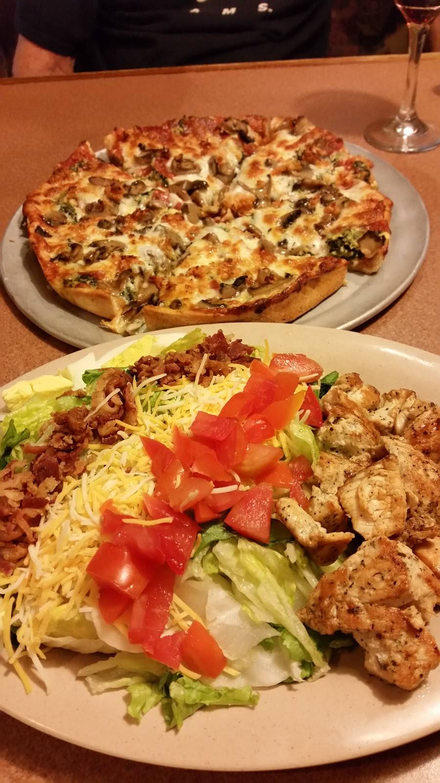 Queens Pizza & Restaurant | restaurant | 1834 N Belcher Rd, Clearwater, FL 33765, USA | 7274466016 OR +1 727-446-6016