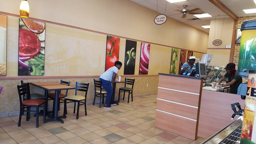 Subway | restaurant | 701 NW 183rd St, Miami Gardens, FL 33169, USA | 3054937521 OR +1 305-493-7521