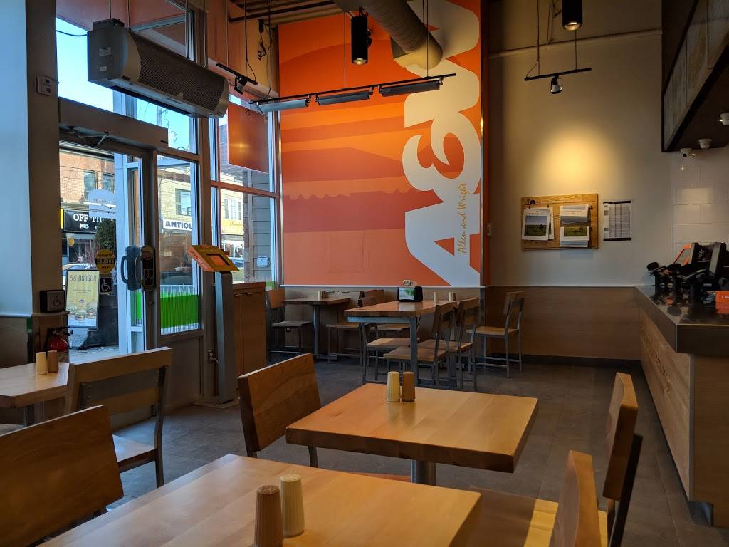 A&W Canada | restaurant | 756 Broadview Ave, Toronto, ON M4K 2P1, Canada | 4169012240 OR +1 416-901-2240