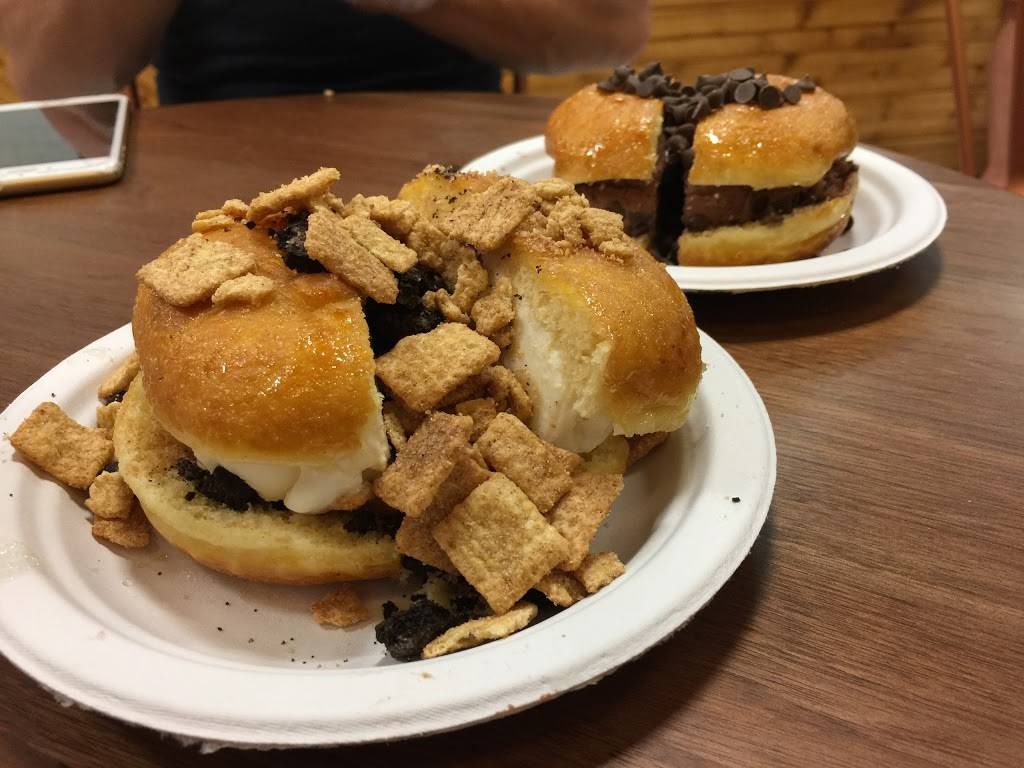 Luigis Ice Cream | restaurant | 60 Broad St, Red Bank, NJ 07701, USA | 7323837707 OR +1 732-383-7707