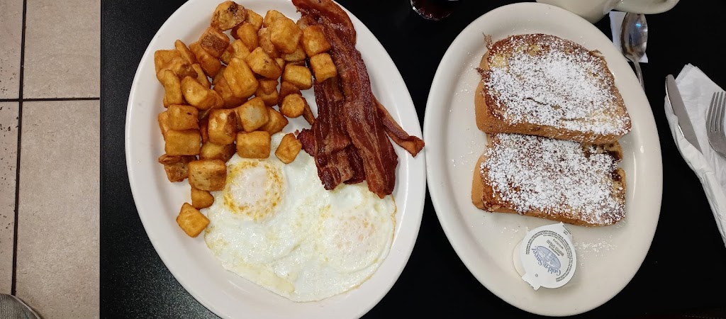 Trails Cafe | restaurant | 418 E Main St, Gardner, KS 66030, USA | 9139385009 OR +1 913-938-5009