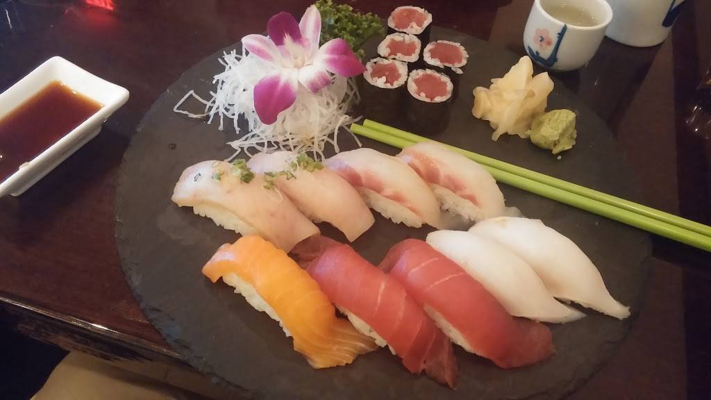 Bell Hut Asian Cuisine Restaurant | restaurant | 8319 Bell Creek Rd, Mechanicsville, VA 23116, USA | 8047814388 OR +1 804-781-4388