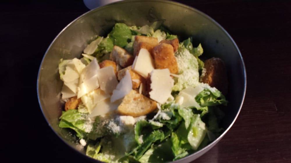 Bricks Wood Fired Pizza | restaurant | 103 E Front St, Wheaton, IL 60187, USA | 6307844620 OR +1 630-784-4620