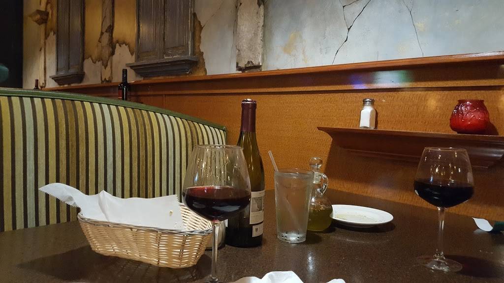 Sals Italian Ristorante | restaurant | Paraiso Parc, 15717 Pines Blvd # C5, Pembroke Pines, FL 33027, USA | 9543744000 OR +1 954-374-4000