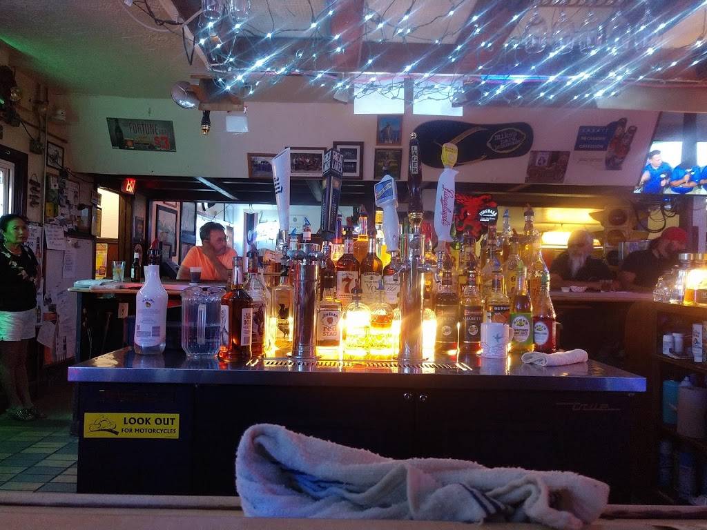 The Grand River Manor | restaurant | 1153 Mechanicsville Rd, Geneva, OH 44041, USA | 4404669229 OR +1 440-466-9229