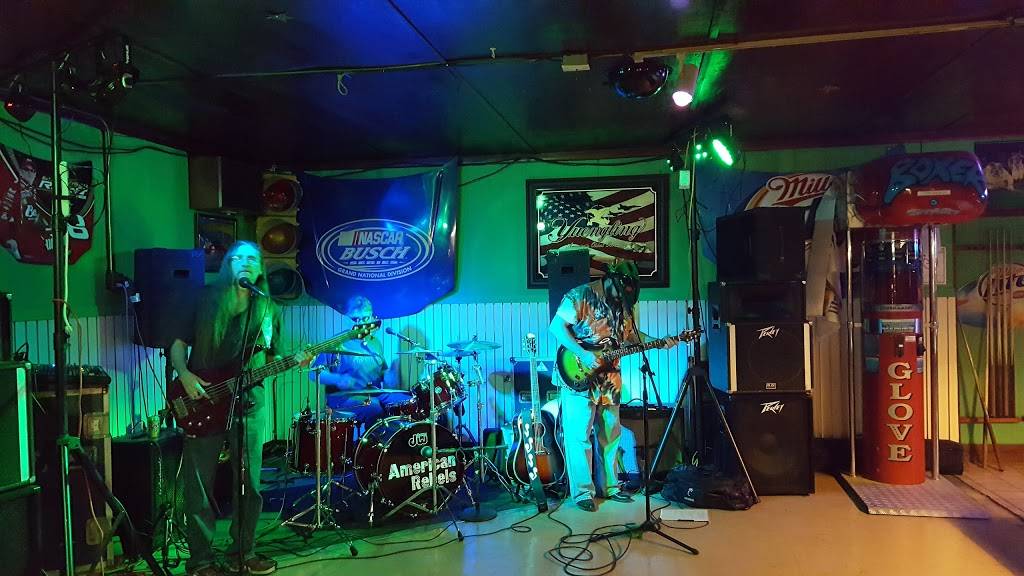 The Bronze Bell Bar & Grill | restaurant | 2580 OH-28, Pleasant Plain, OH 45162, USA | 5134566330 OR +1 513-456-6330