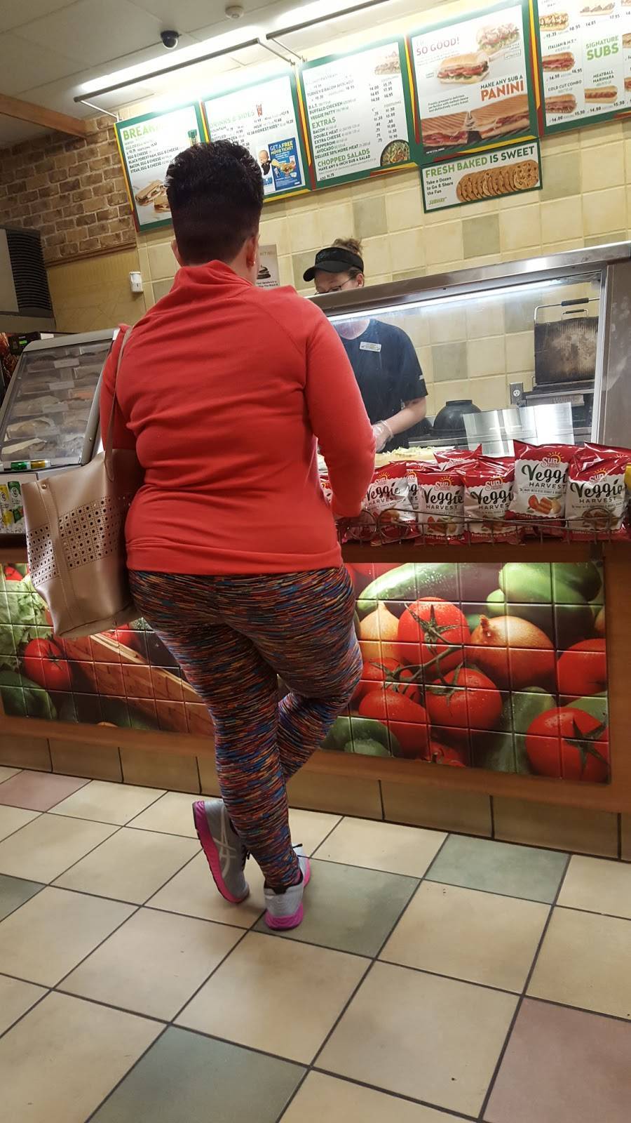 Subway | restaurant | 7377 S Jones Blvd #105, Las Vegas, NV 89139, USA | 7023614786 OR +1 702-361-4786