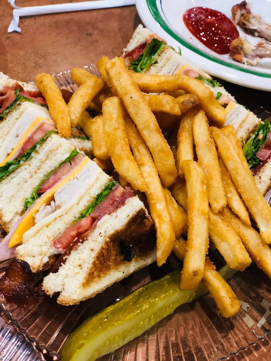 Starz Grille | restaurant | 349 Whiteville Rd NW # 130, South Brunswick, NC 28470, USA | 9107552386 OR +1 910-755-2386