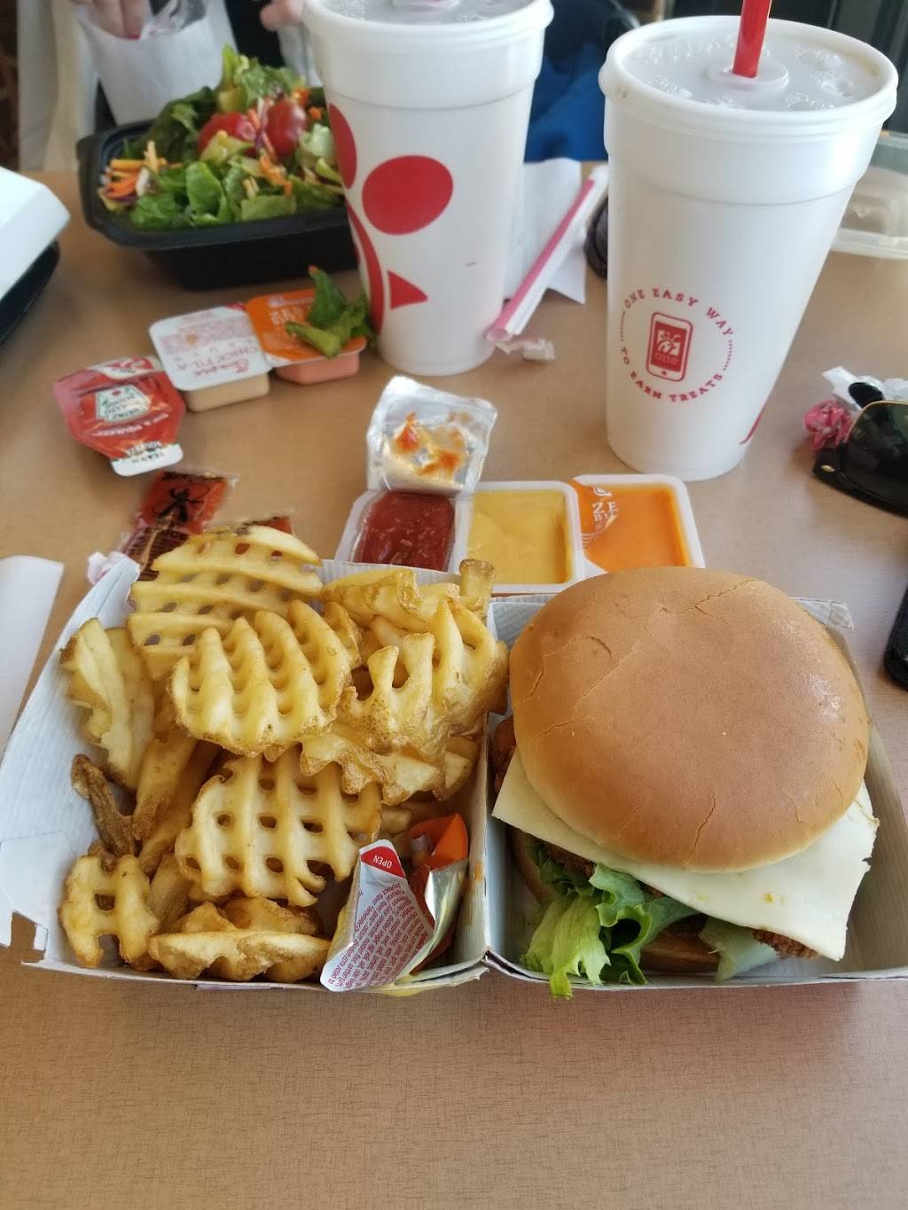 Chick-fil-A | restaurant | 13448 FL-535, Orlando, FL 32821, USA | 4078277032 OR +1 407-827-7032