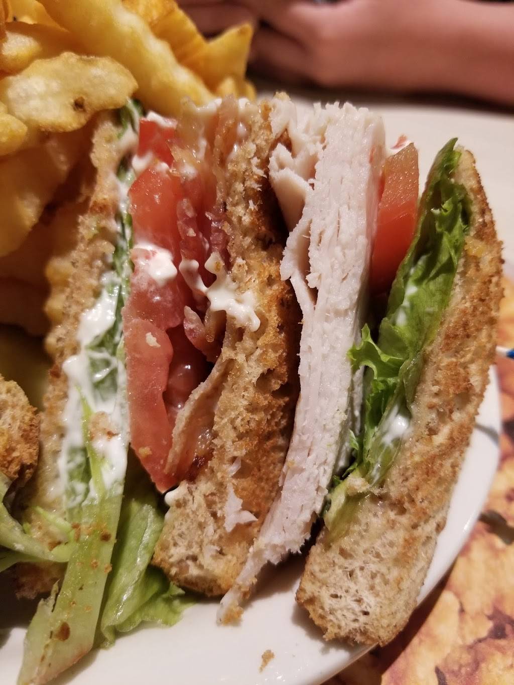 Newport Big Stop Restaurant | restaurant | 18 Moosehead Trail, Newport, ME 04953, USA | 2073685386 OR +1 207-368-5386