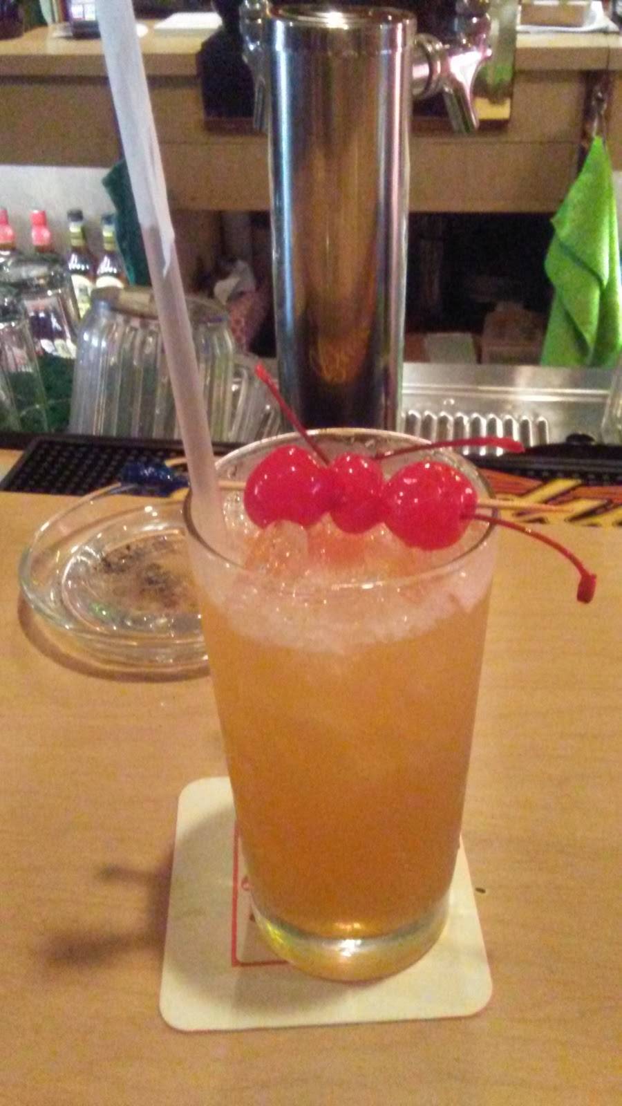 Shamrock Grill | restaurant | 762 W 4th St, Williamsport, PA 17701, USA | 5703227382 OR +1 570-322-7382