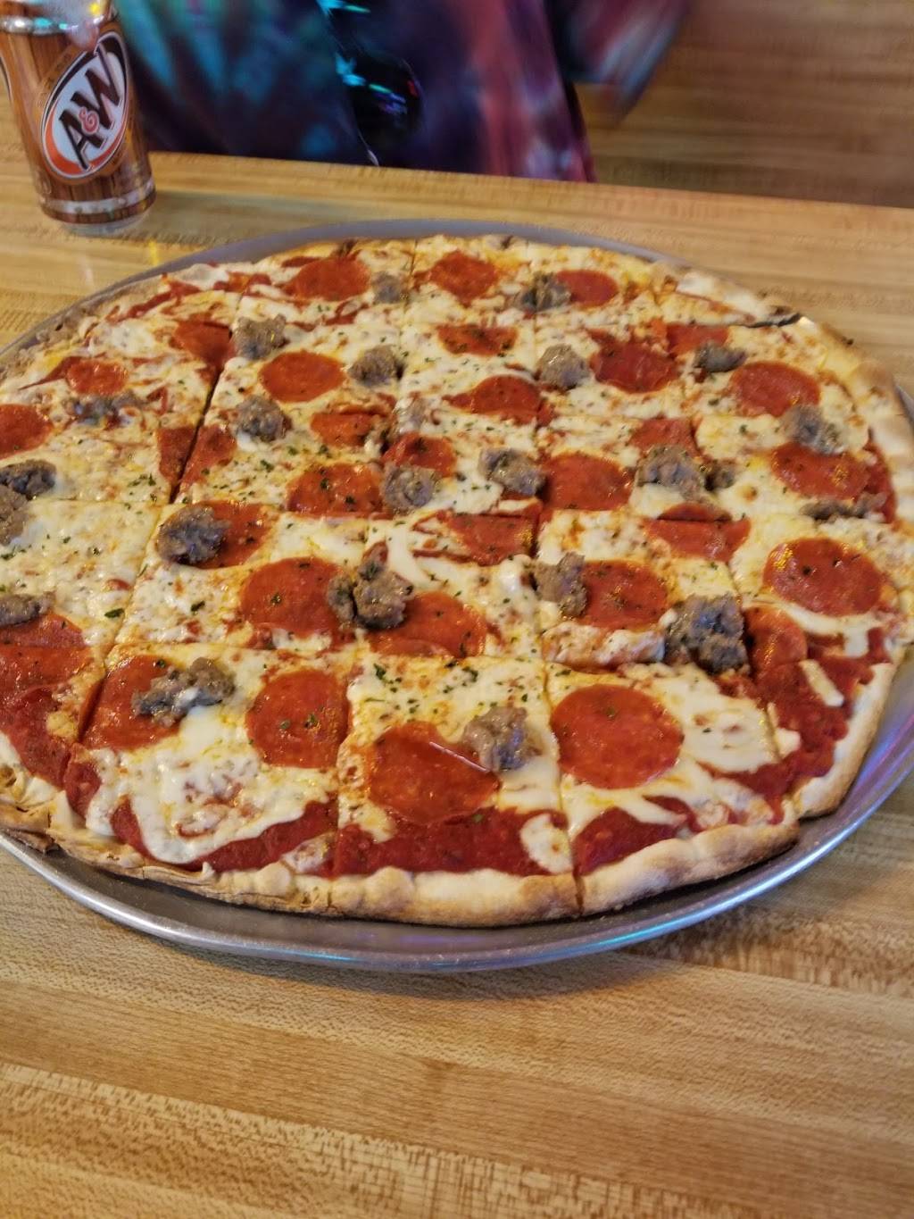 Rossis Pizza & Vintage Arcade | restaurant | 4503 Monona Dr #1, Monona, WI 53716, USA | 6082225115 OR +1 608-222-5115