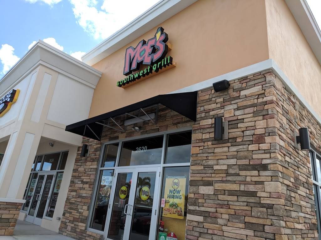 Moes Southwest Grill | restaurant | 2620 SE Federal Hwy, Stuart, FL 34994, USA | 7726786696 OR +1 772-678-6696
