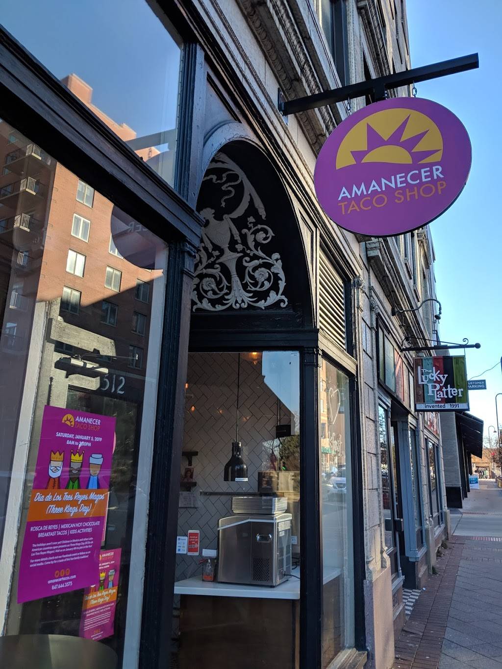 Amanecer Taco Shop | restaurant | 512 Main St, Evanston, IL 60202, USA | 8476443575 OR +1 847-644-3575