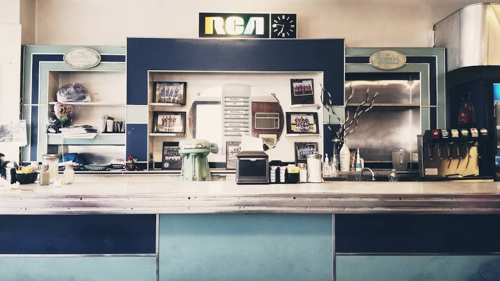 Knotty Pine Restaurant Llc | night club | 801 N Royal Ave, Front Royal, VA 22630, USA | 5406353064 OR +1 540-635-3064