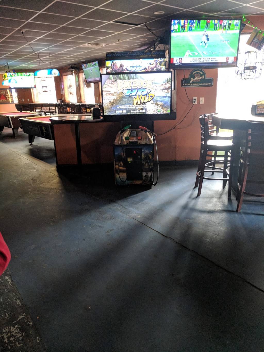 Es Tas Bar & Grill | restaurant | 216 Stanton Ave, Ames, IA 50014, USA | 5153371395 OR +1 515-337-1395