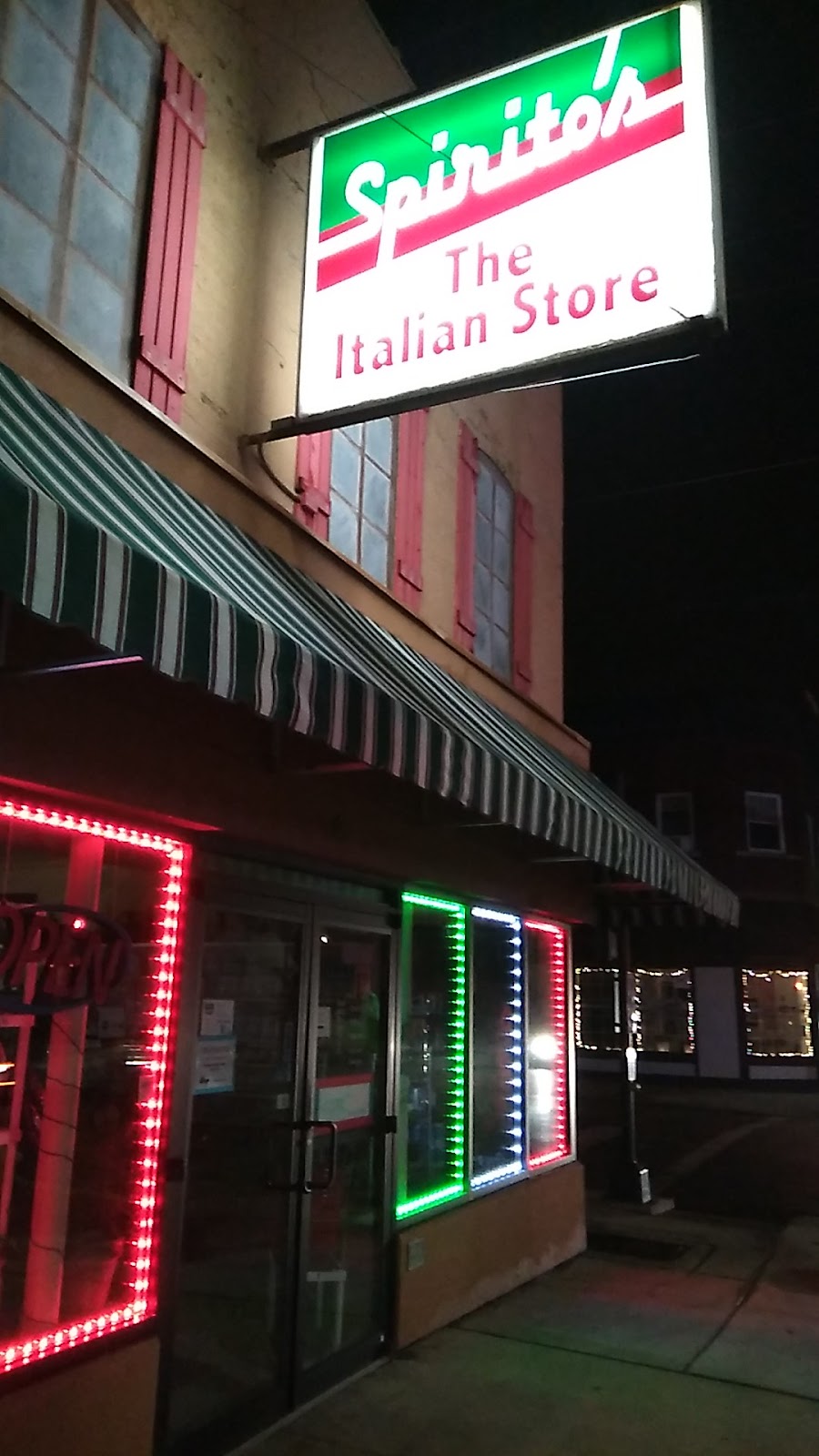 Spiritos Italian Grocery | restaurant | 228 W Main St, Collinsville, IL 62234, USA | 6183443256 OR +1 618-344-3256