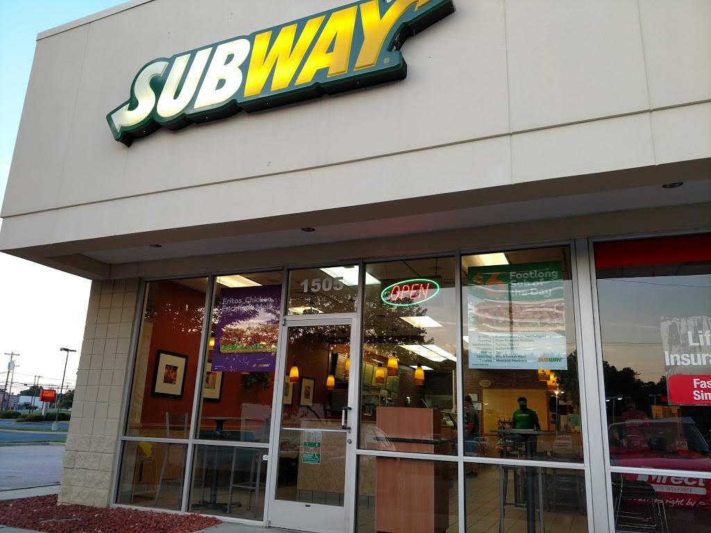 Subway | restaurant | 1505 S Cannon Blvd, Kannapolis, NC 28083, USA | 7049385913 OR +1 704-938-5913
