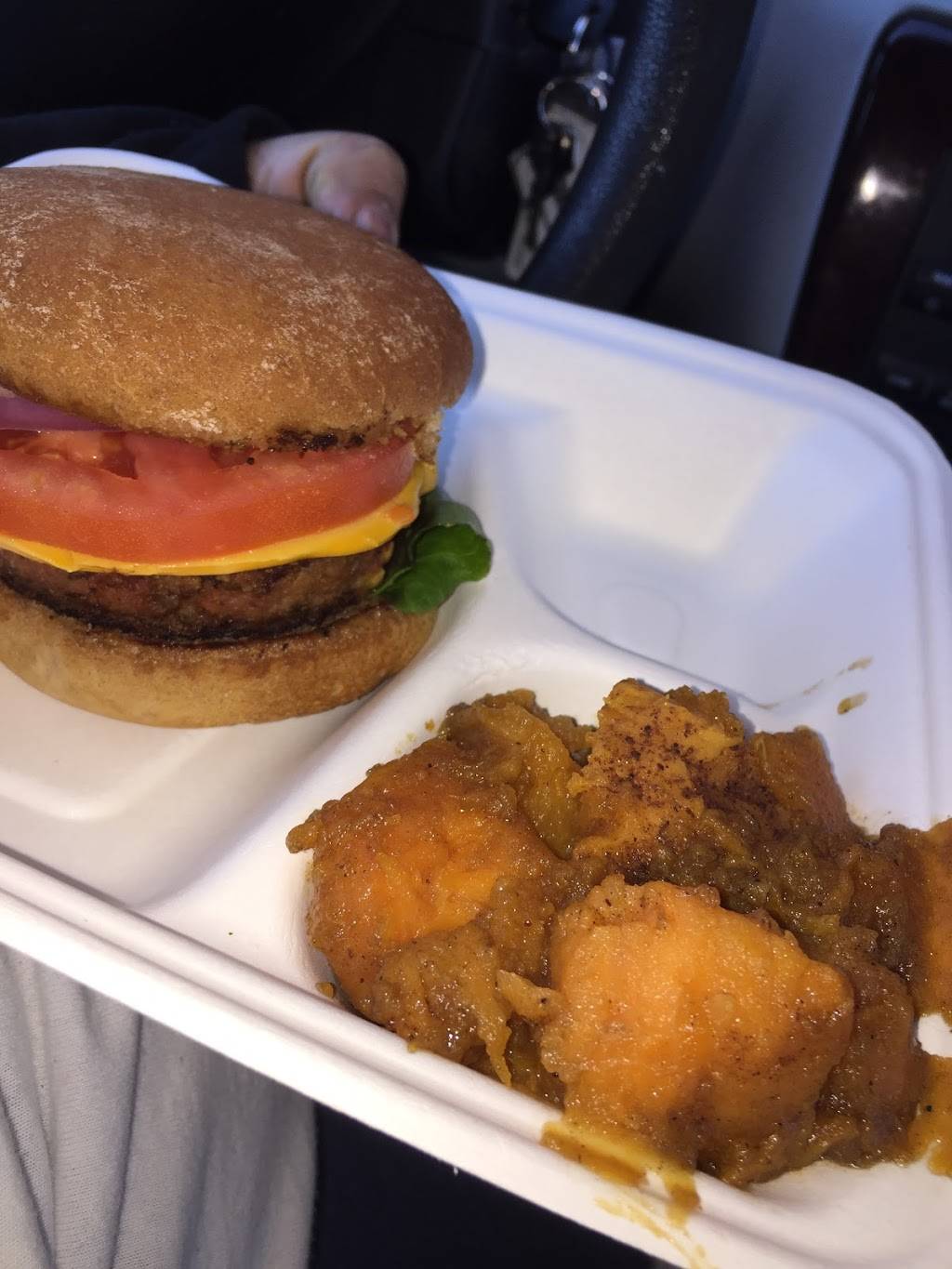 VelTree - Vegan Soulfood | restaurant | 7945 N Tryon St #110, Charlotte, NC 28262, USA | 9803550075 OR +1 980-355-0075