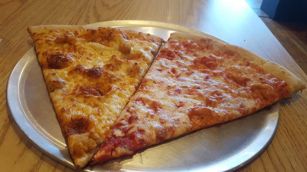 Jonnys Pizza | restaurant | 100 Genesee St, Utica, NY 13502, USA | 3155074577 OR +1 315-507-4577