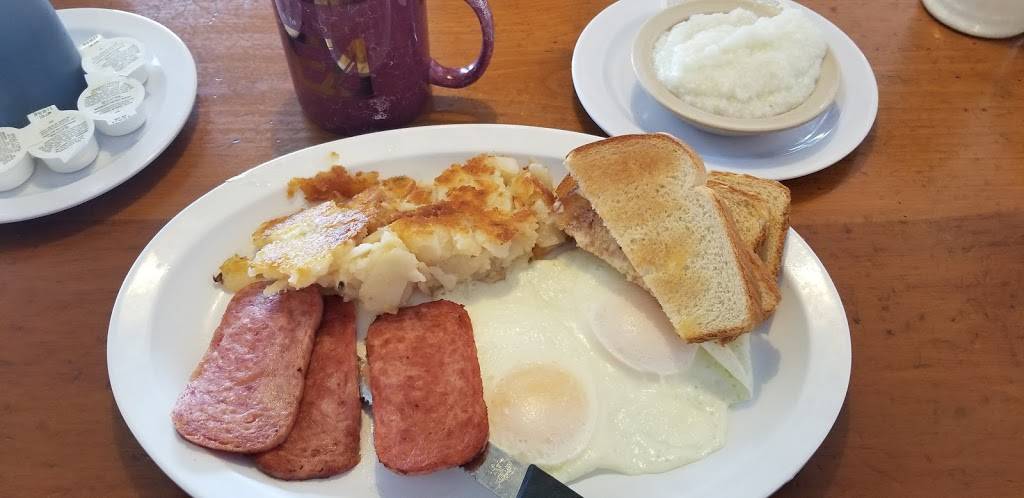 Chubbys Family Restaurant | restaurant | 10376 E Colonial Dr #124, Orlando, FL 32817, USA | 4073806006 OR +1 407-380-6006