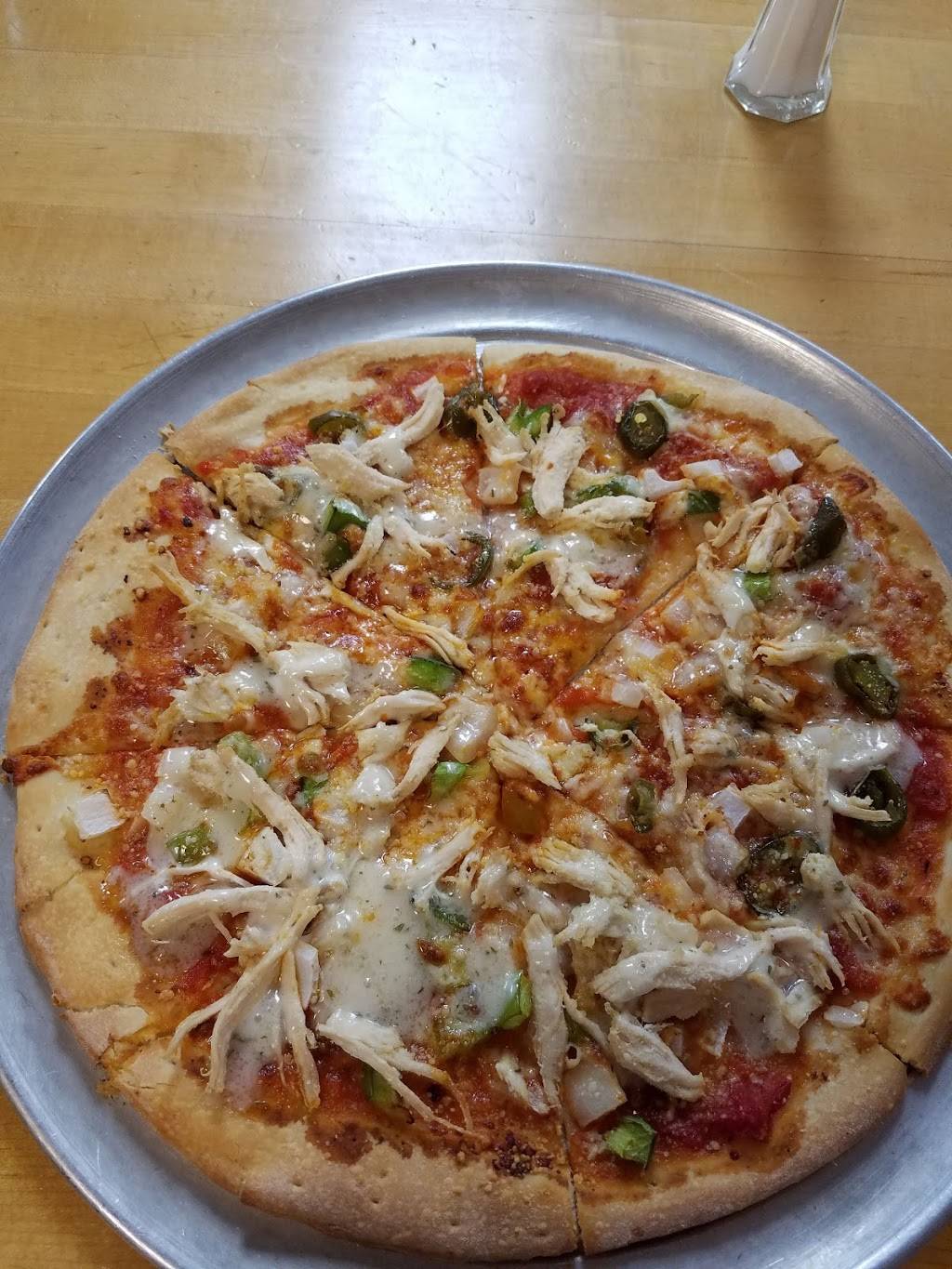 Tom E Toes Pizza | restaurant | 5 River Rd, Wilton, CT 06897, USA | 2037800137 OR +1 203-780-0137