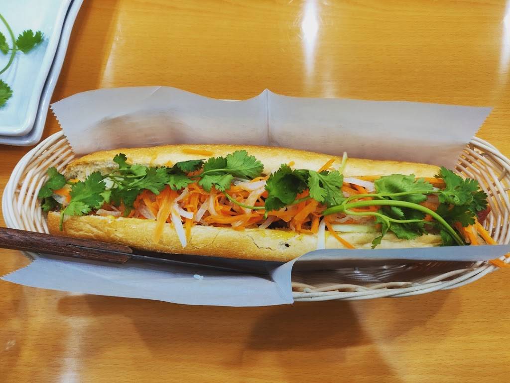 Vietnamese Noodle House | restaurant | 425 Northampton St, Easton, PA 18042, USA | 6102506424 OR +1 610-250-6424