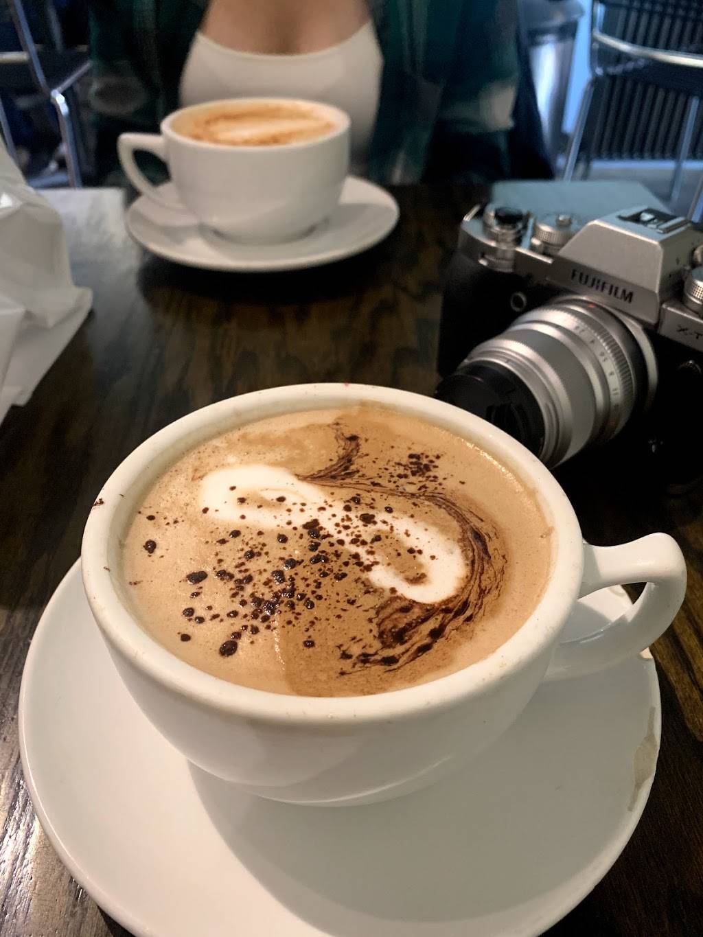 Chapterhouse Cafe & Gallery | cafe | 620 S 9th St, Philadelphia, PA 19147, USA | 2152382626 OR +1 215-238-2626