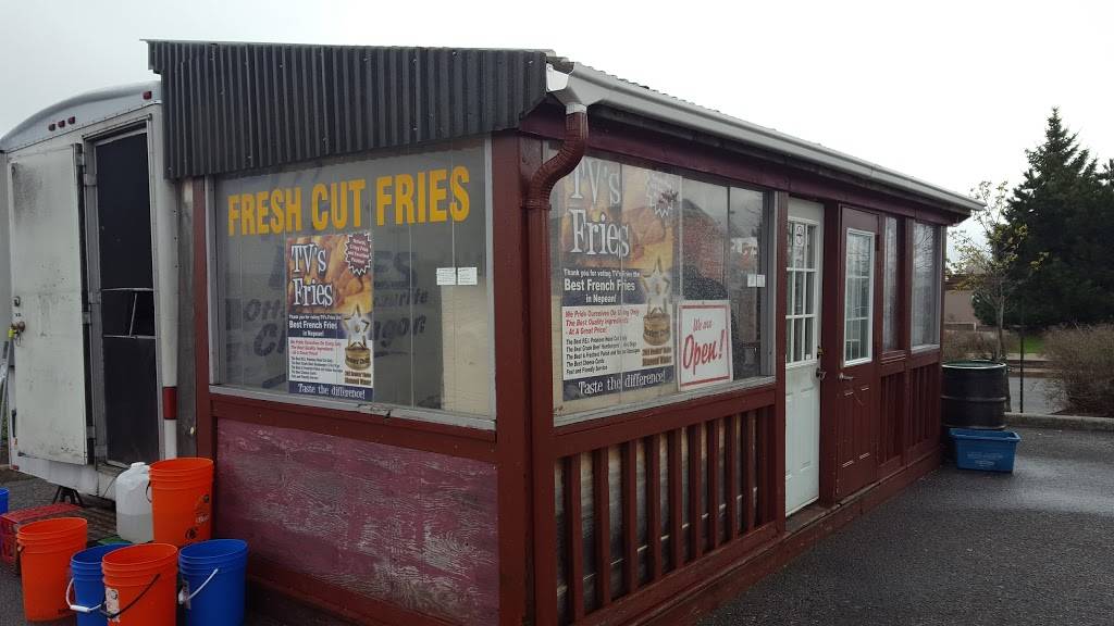 TVs Fries | restaurant | 555 W Hunt Club Rd, Nepean, ON K2G 5W5, Canada | 6138664398 OR +1 613-866-4398