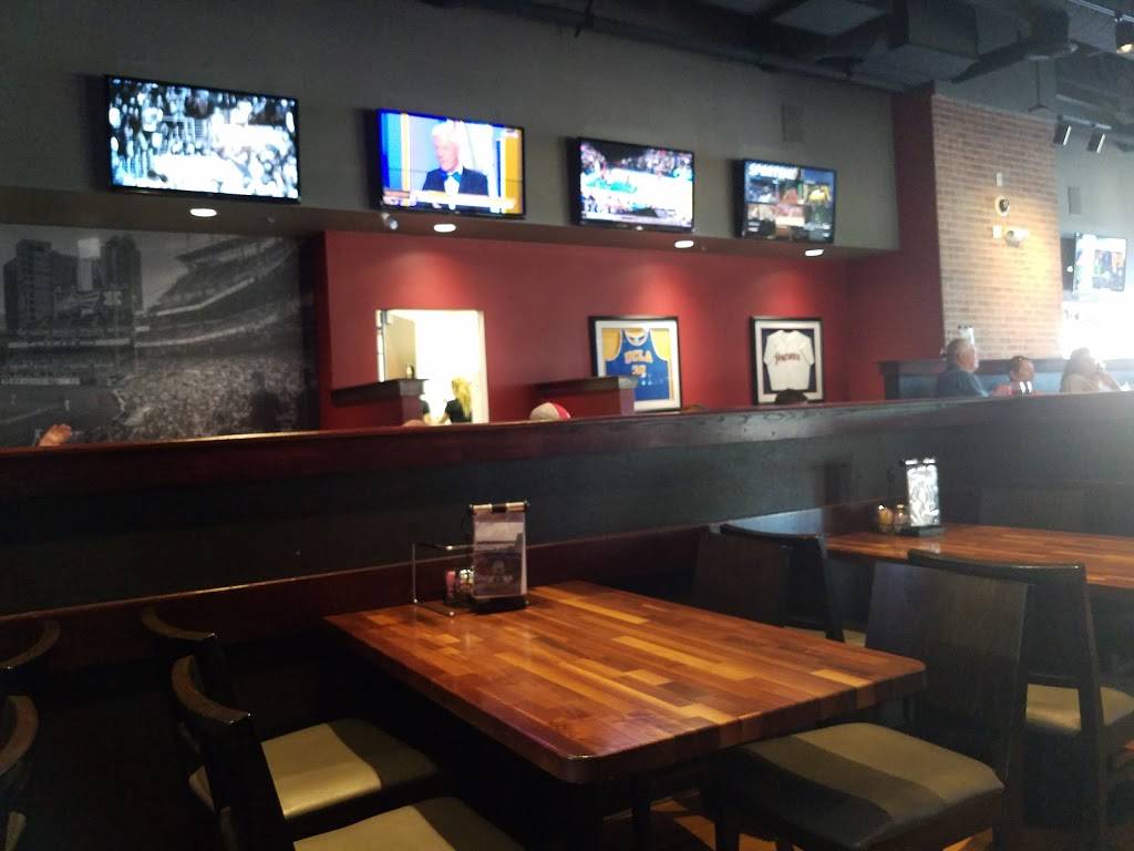 Oggis | restaurant | 9828 Mission Gorge Rd, Santee, CA 92071, USA | 6194496441 OR +1 619-449-6441